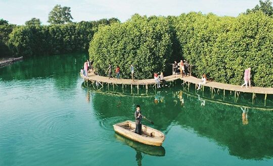 Puri Maerakaca Pesona Taman Mini di Semarang